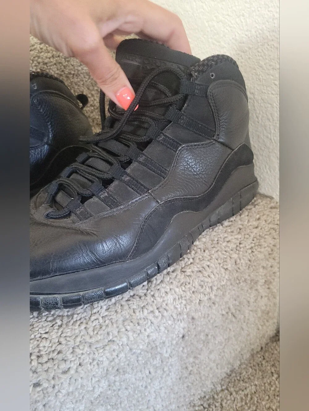 Air Jordan 10 Retro Sneakers Size 10.5 ( Flawed)